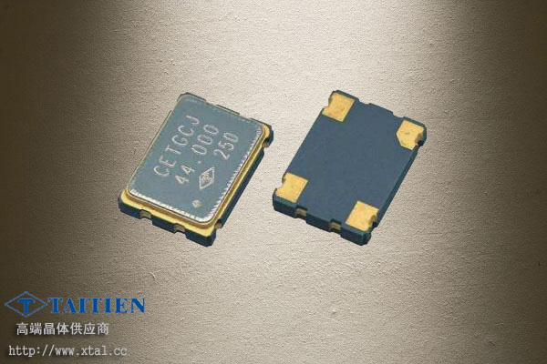 OCETDLJANF-4.000000MHZ 4MHz有源晶振 7050封裝 3.3V 25PPM 泰藝晶振